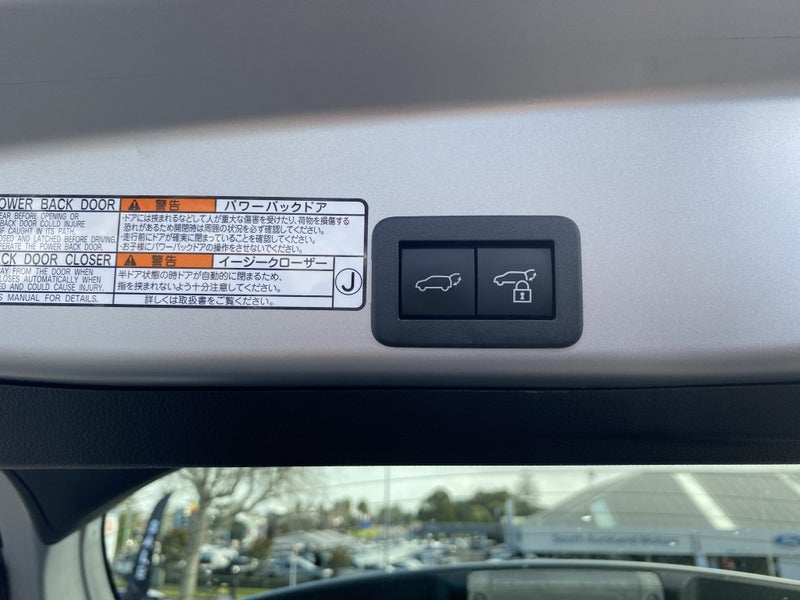 2025 Toyota Yaris Cross GX 1.5P Hybrid SUV image 5