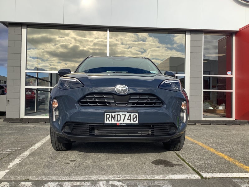2025 Toyota Yaris Cross GX 1.5P Hybrid SUV image 2