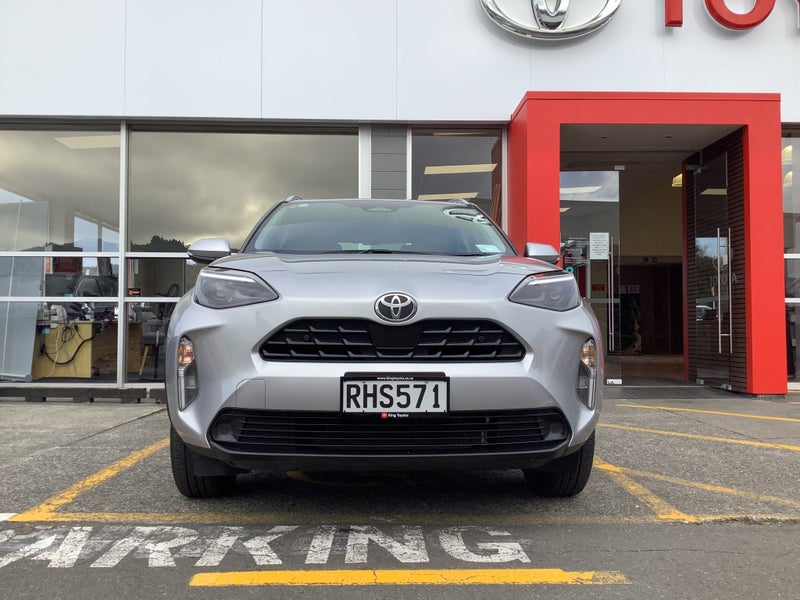 2025 Toyota Yaris Cross GX 1.5P HYBRID SUV image 2