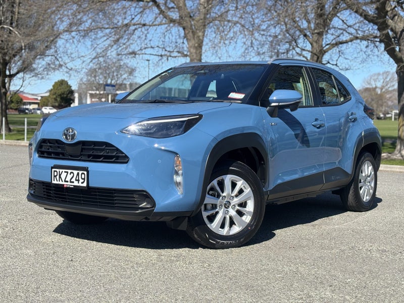 2025 Toyota Yaris Cross Gx 1.5Ph/Hd image 3