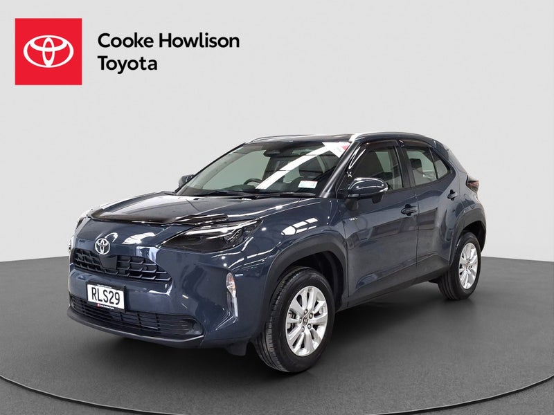 2025 Toyota Yaris Cross GX Hybrid image 3