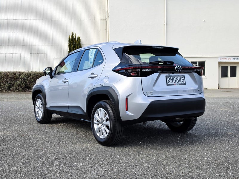 2025 Toyota Yaris Cross GX Hybrid image 5