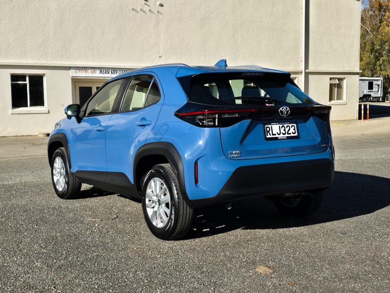 2025 Toyota Yaris Cross GX Hybrid image 5