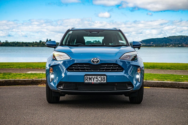 2025 Toyota Yaris Cross GX with Alloy Wheels image 2