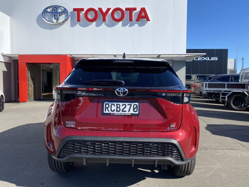 2025 Toyota Yaris Cross Hybrid GR Sport image 4