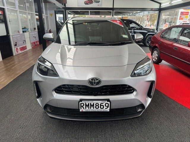 2025 Toyota Yaris Cross Limited image 2