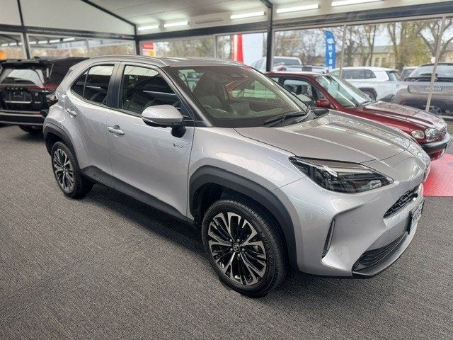 2025 Toyota Yaris Cross Limited image 3
