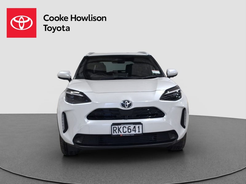 2025 Toyota Yaris Cross Limited 1.5L Hybrid image 2