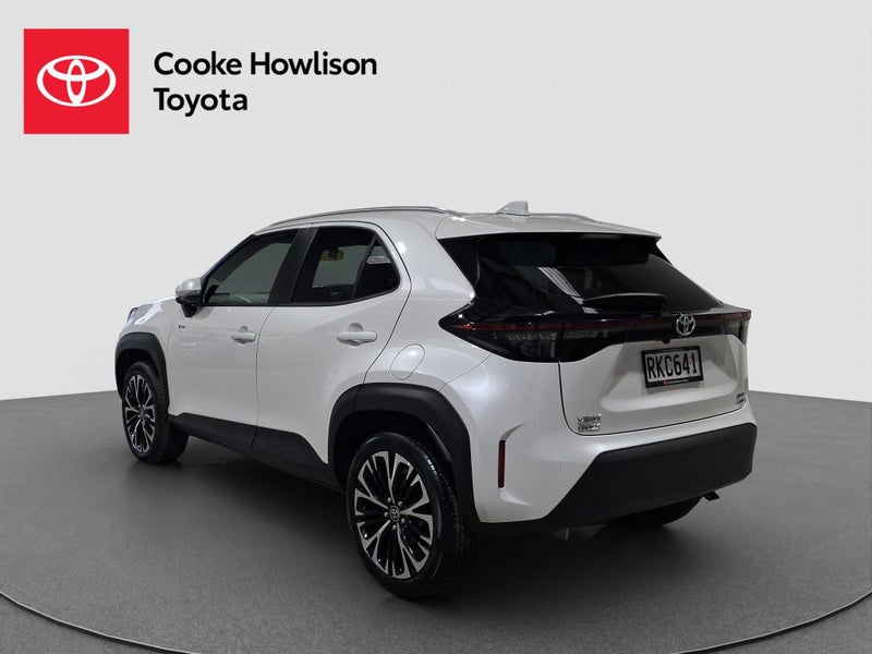 2025 Toyota Yaris Cross Limited 1.5L Hybrid image 5