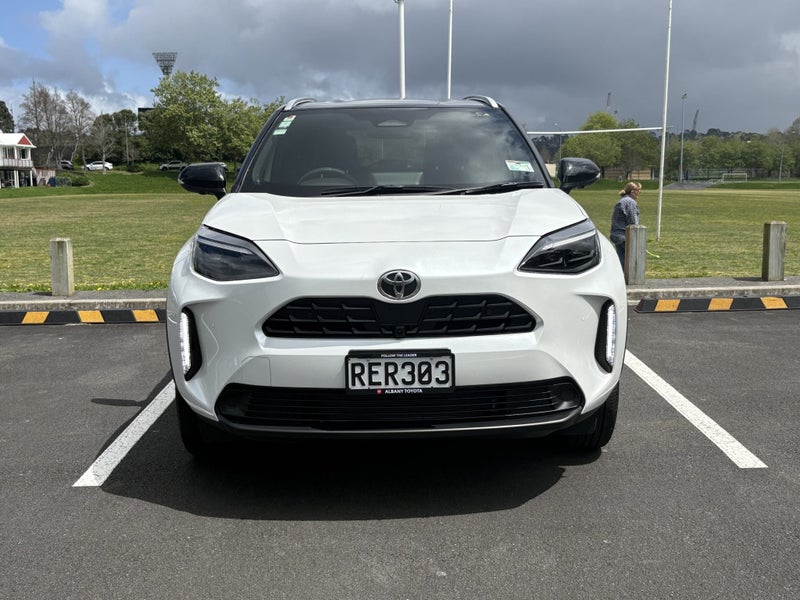 2025 Toyota Yaris Cross Limited 1.5L Petrol HYB... image 2