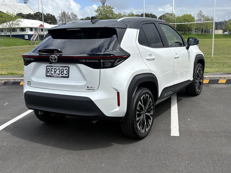 2025 Toyota Yaris Cross Limited 1.5L Petrol HYB... image 4