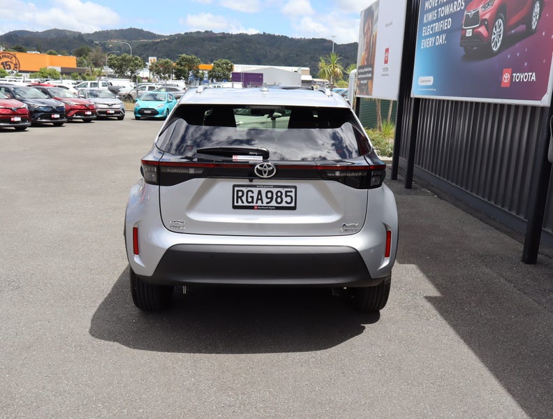 2025 Toyota Yaris Cross Limited 1.5P HEV ECVT F... image 5