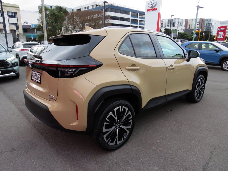 2025 Toyota Yaris Cross Limited 1.5P HEV ECVT F... image 4