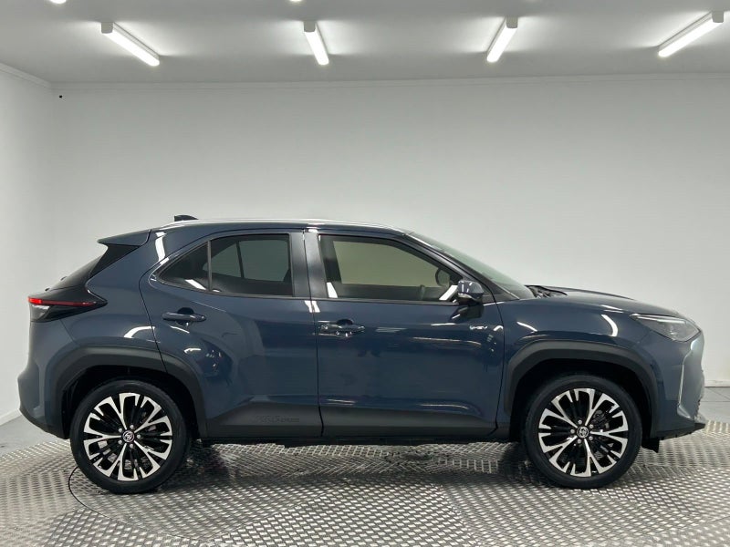 2025 Toyota Yaris Cross Limited 1.5P Hybrid image 2