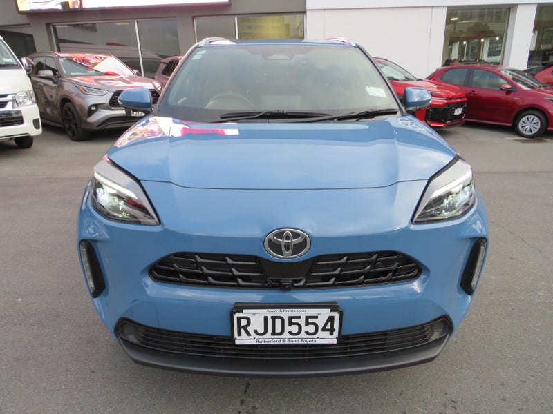 2025 Toyota Yaris Cross Limited 1.5P Hybrid ECV... image 2