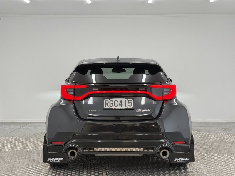 2025 Toyota Yaris GR 1.6 Turbo Petrol 6 Speed M... image 4
