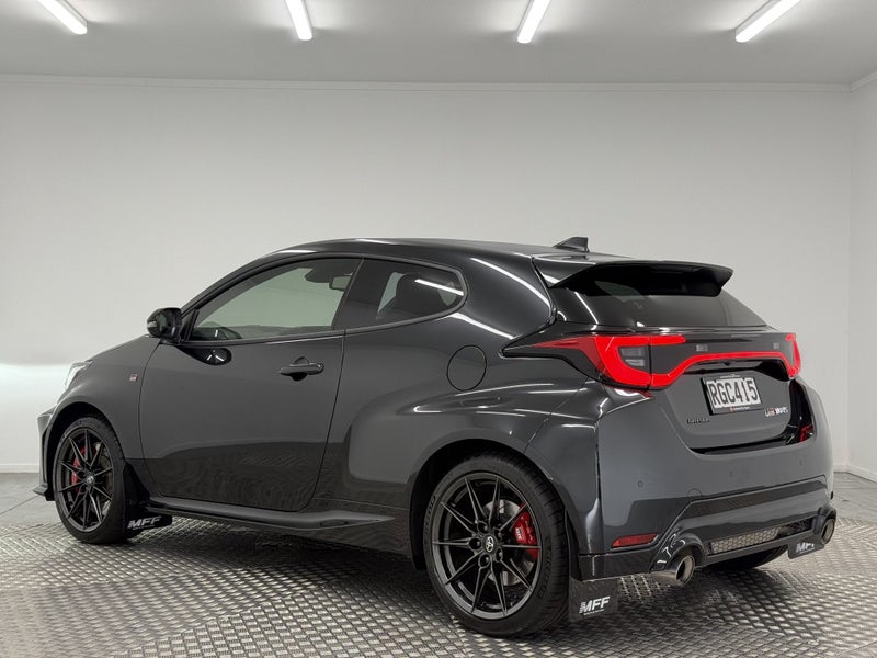 2025 Toyota Yaris GR 1.6 Turbo Petrol 6 Speed M... image 5