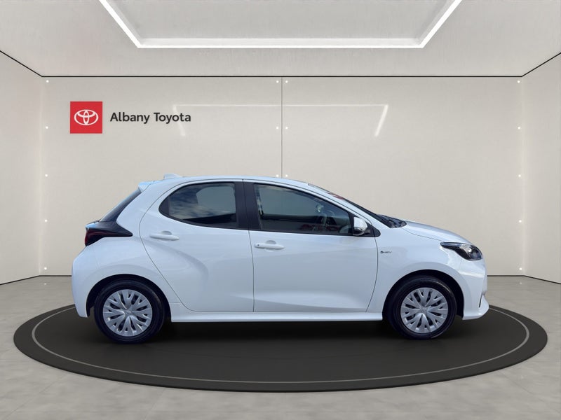 2025 Toyota Yaris GX 1.5P HEV ECVT FWD HB/5D/5S... image 2