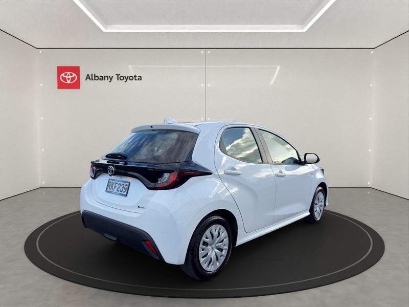 2025 Toyota Yaris GX 1.5P HEV ECVT FWD HB/5D/5S... image 3