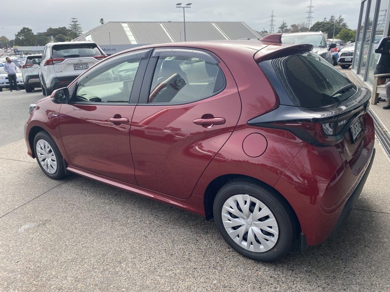2025 Toyota Yaris GX 1.5P HEV ECVT FWD HB/5D/5S image 3