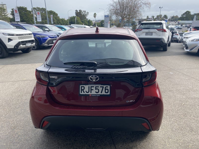 2025 Toyota Yaris GX 1.5P HEV ECVT FWD HB/5D/5S image 4