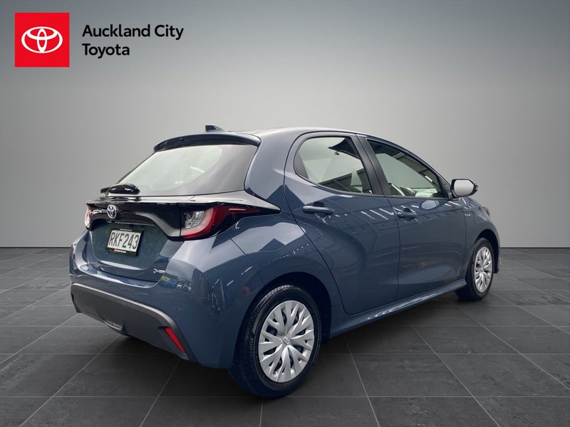 2025 Toyota Yaris GX 1.5P HEV ECVT FWD HB/5D/5S image 3