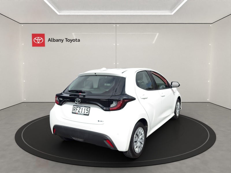 2025 Toyota Yaris GX 1.5P HEV ECVT FWD HB/5D/5S... image 3