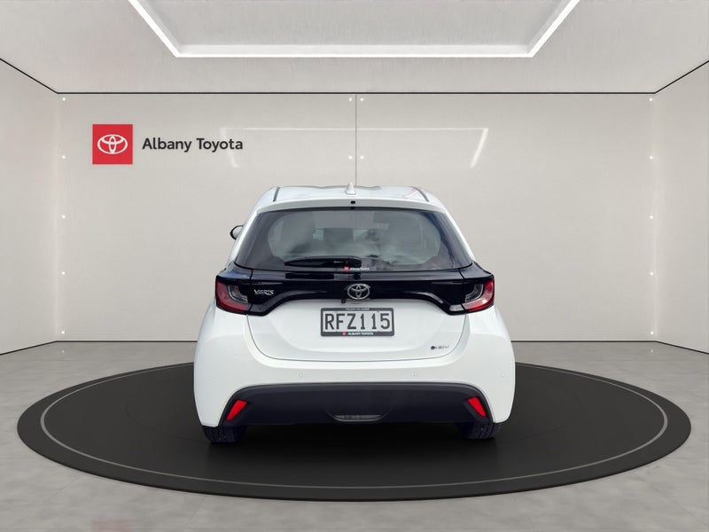 2025 Toyota Yaris GX 1.5P HEV ECVT FWD HB/5D/5S... image 4