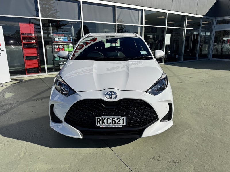 2025 Toyota Yaris GX 1.5P Hybrid FWD Automatic... image 2