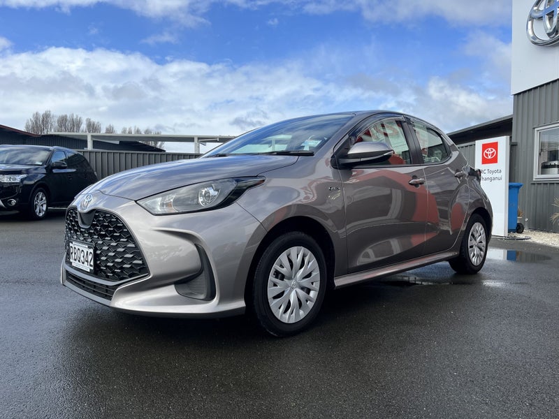 2025 Toyota Yaris GX 1.5P Hybrid FWD Hatch - Ex... image 5