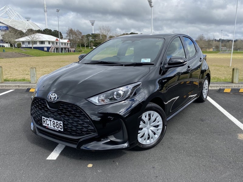 2025 Toyota Yaris GX Hatch FWD 1.5L Petrol HYBR... image 3