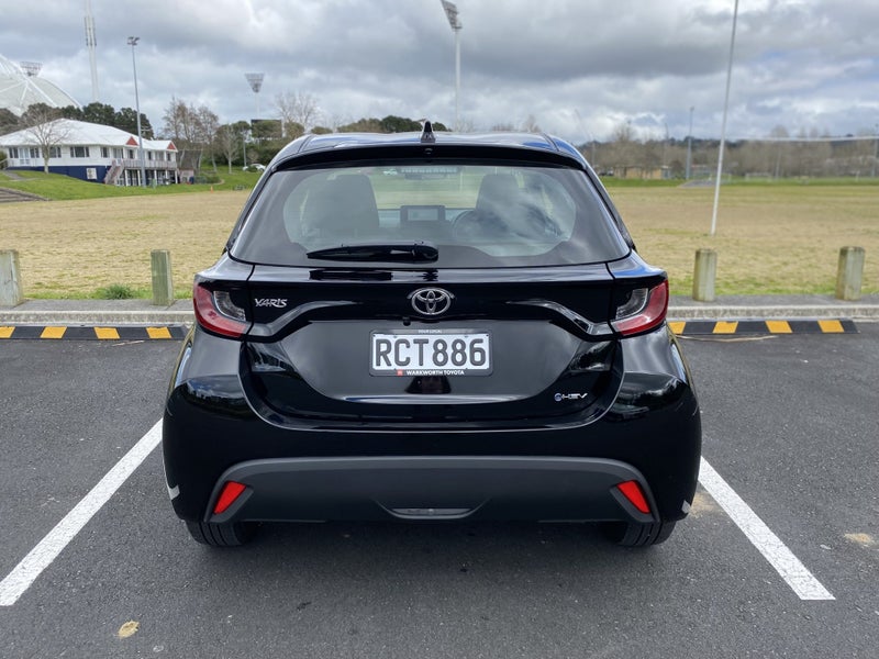 2025 Toyota Yaris GX Hatch FWD 1.5L Petrol HYBR... image 5