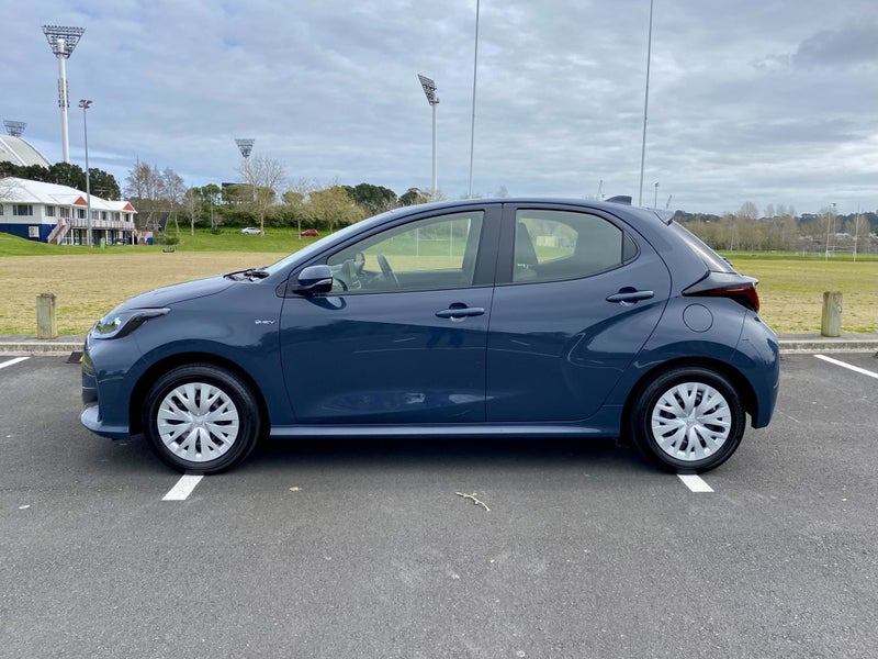 2025 Toyota Yaris GX Hatch FWD 1.5L Petrol HYBR... image 4