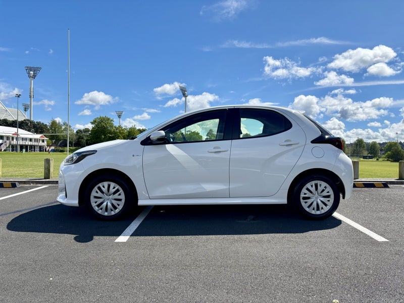 2025 Toyota Yaris GX Hatch FWD 1.5L Petrol HYBR... image 4