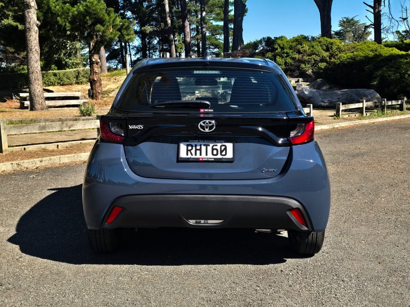 2025 Toyota Yaris GX Hybrid image 4