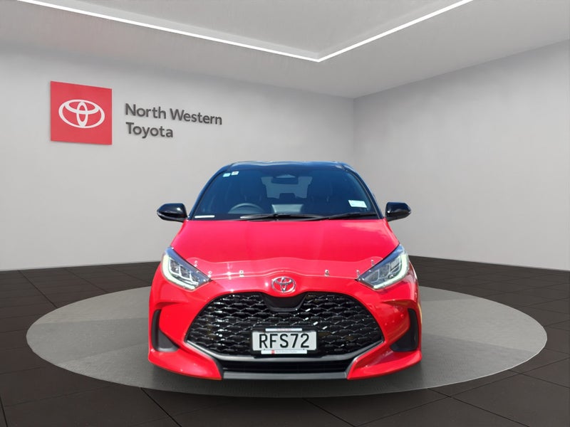 2025 Toyota Yaris ZR 1.5L Hybrid 2WD Hatchback image 2