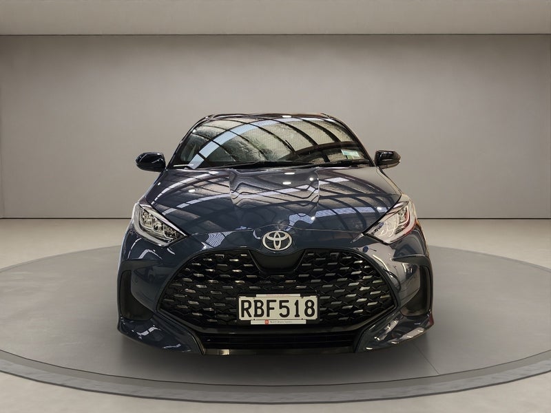 2025 Toyota Yaris ZR 1.5L Hybrid 2WD Hatchback image 2