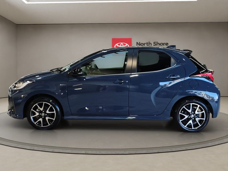 2025 Toyota Yaris ZR 1.5L Hybrid FWD Hatchback image 4