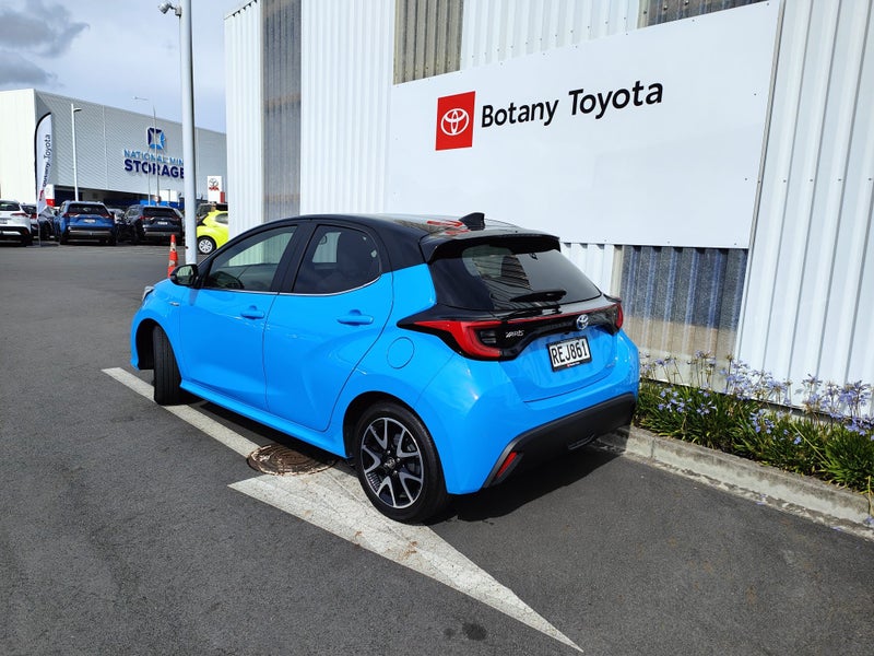 2025 Toyota Yaris ZR 1.5P HV ECVT FWD HB/5D/5S... image 3