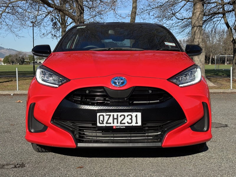 2025 Toyota Yaris ZR 1.5P HV FWD Hatch image 2