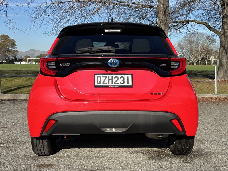 2025 Toyota Yaris ZR 1.5P HV FWD Hatch image 4
