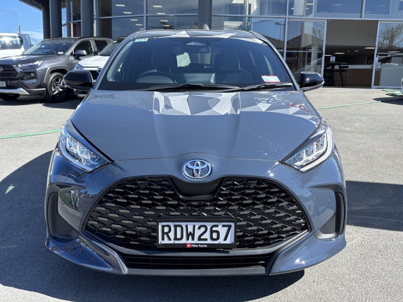 2025 Toyota Yaris ZR 1.5P Hybrid CVT image 2