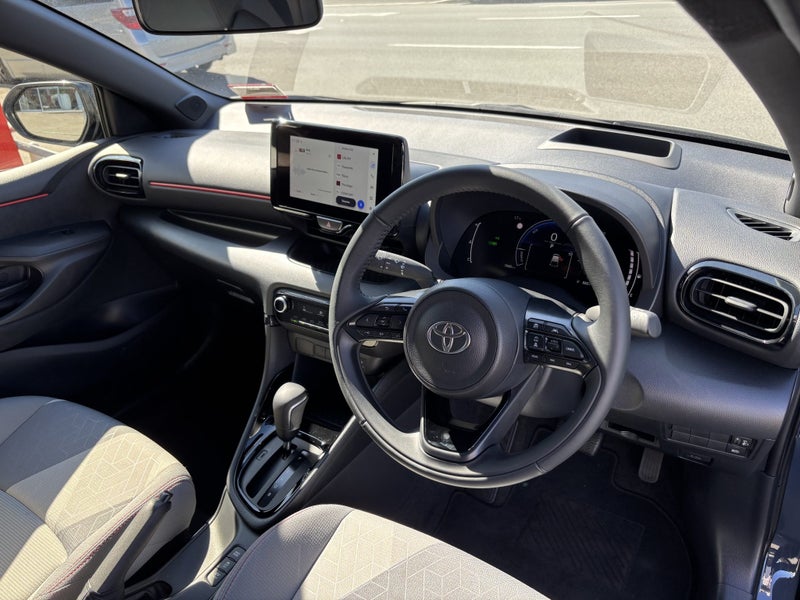 2025 Toyota Yaris ZR 1.5P Hybrid CVT image 4