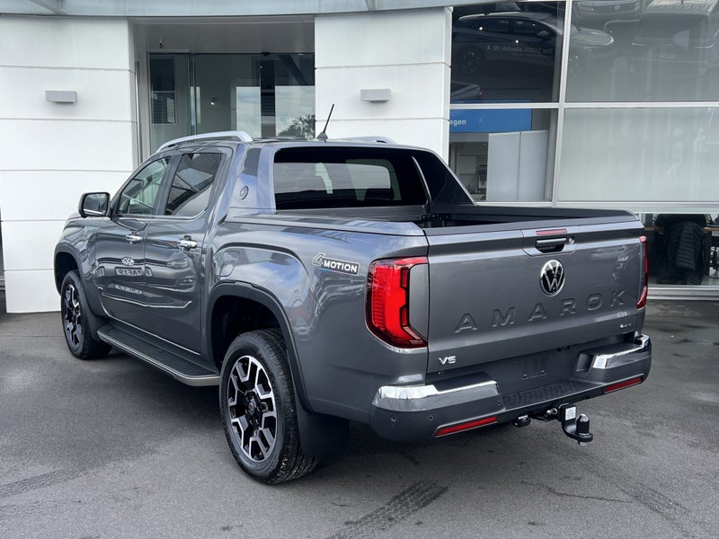 2025 Volkswagen Amarok Aventura V6 image 3