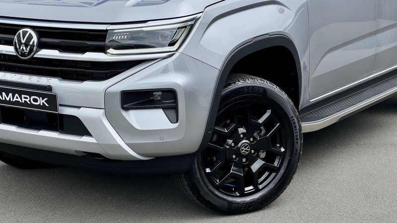 2025 Volkswagen Amarok Aventura V6 Limited Series image 2