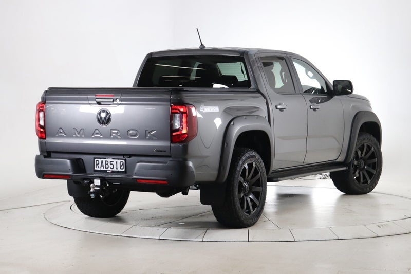 2025 Volkswagen Amarok Life 4WD image 2