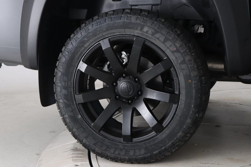 2025 Volkswagen Amarok Life 4WD image 5