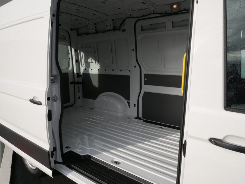 2025 Volkswagen Crafter 35 103kW MWB FWD Auto image 5