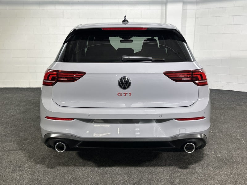 2025 Volkswagen Golf 8.5 GTI image 4