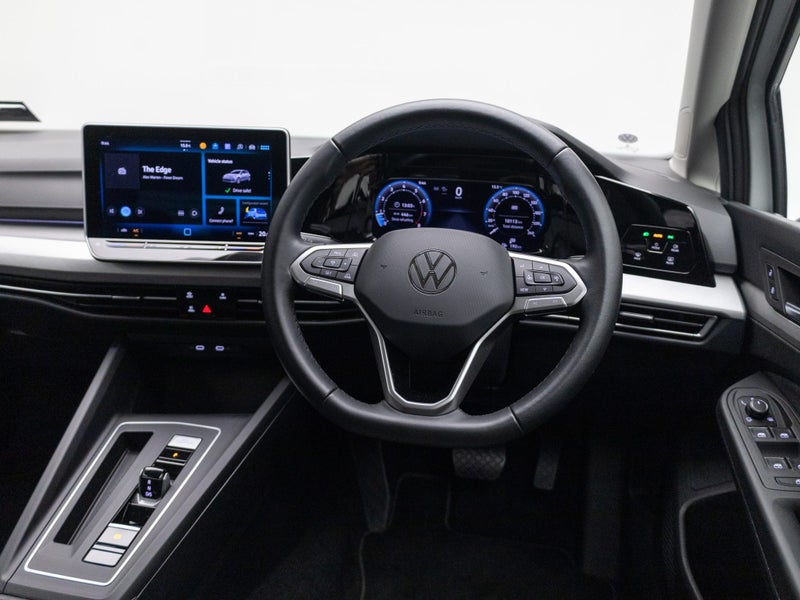 2025 Volkswagen Golf 8.5 Life image 2